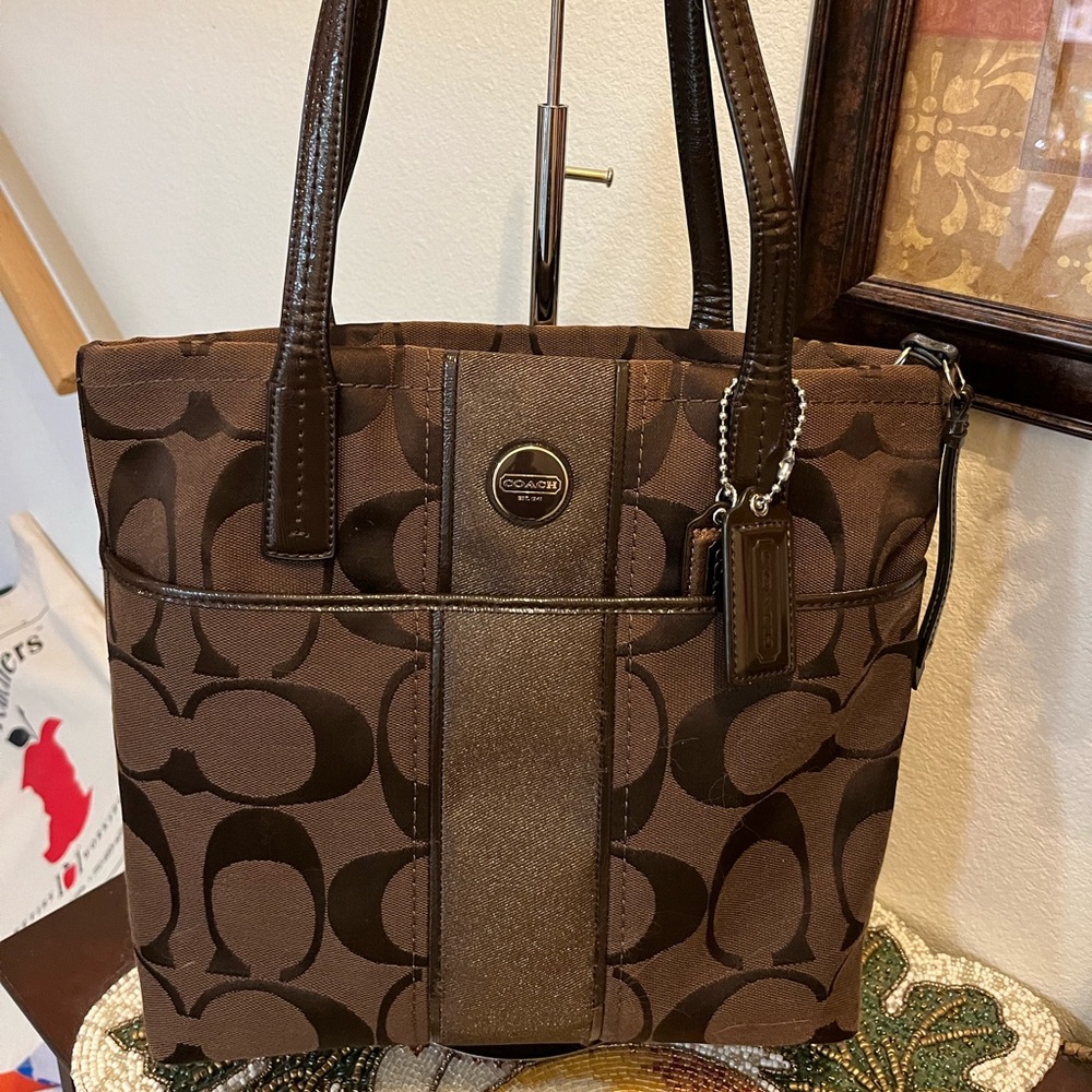 Coach Brown Signature Large C Tote with dark brown patent leather straps. NWOT